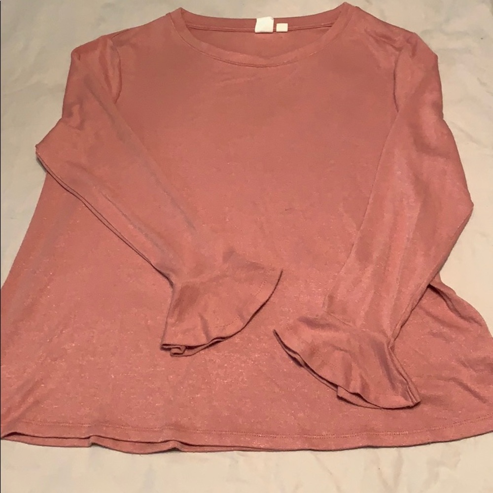 Soft dress shirt with ruffle cuff